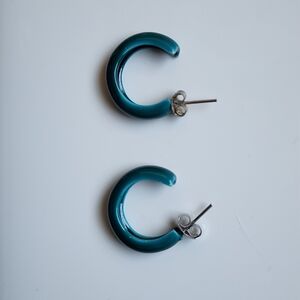 Vintage small hoop earrings